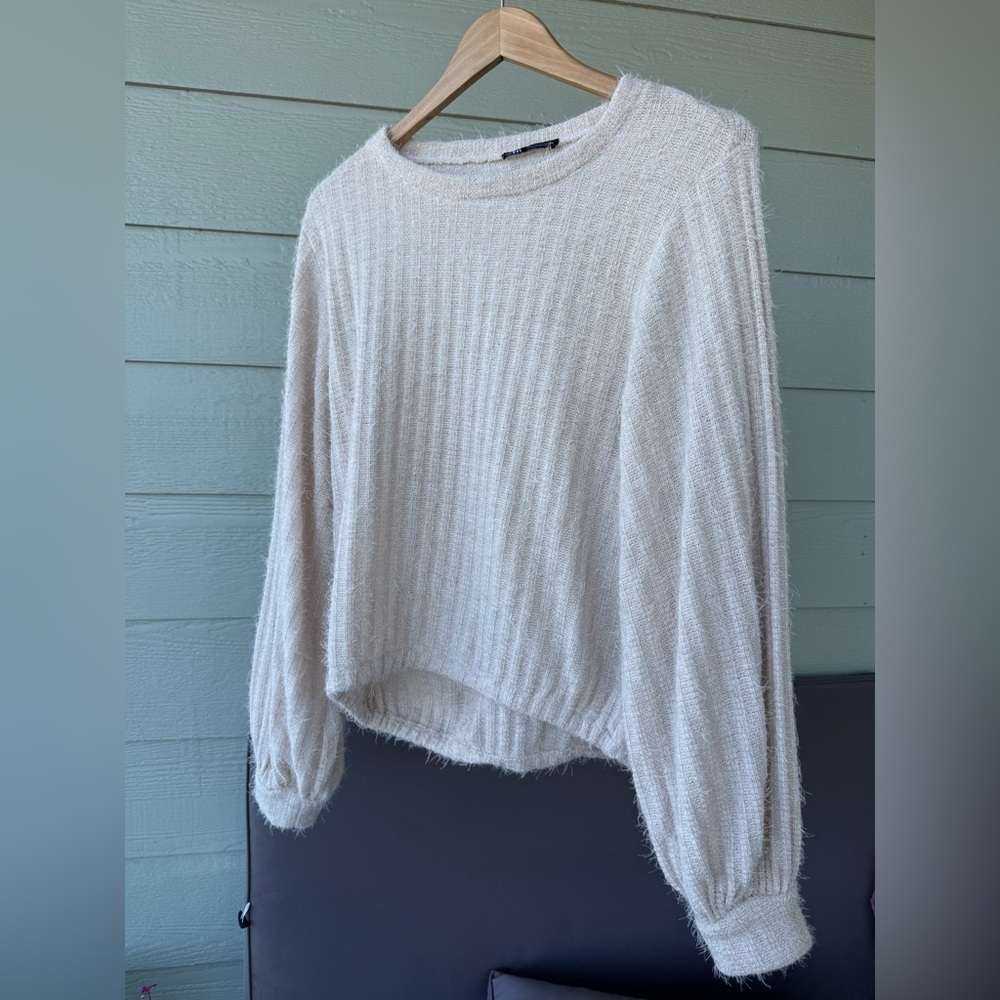 NWOT Zara Cream Ribbed Women's Sweater Cuffed Sleeve